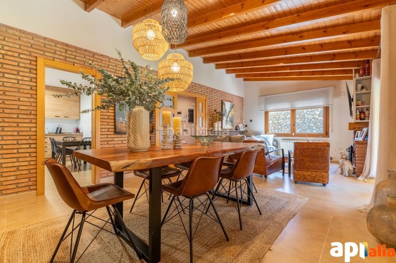 Foto 30275367-859d-4da7-9fd2-76d3f1ac77ff. Casa amb aparcament a Prades