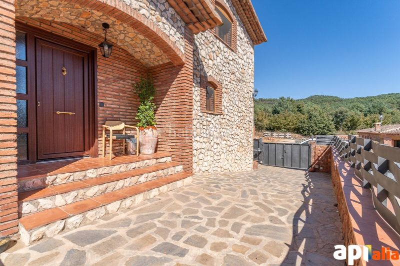 Foto 4076a630-6497-4aa4-b7b1-b9d350d035aa. Casa amb aparcament a Prades