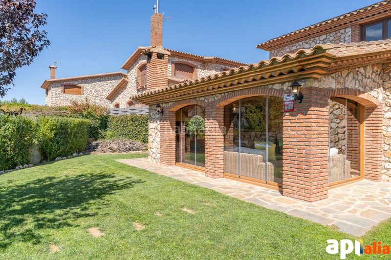 Foto 808dfa72-c8ea-4e57-abf8-e03f222e3687. Casa amb aparcament a Prades