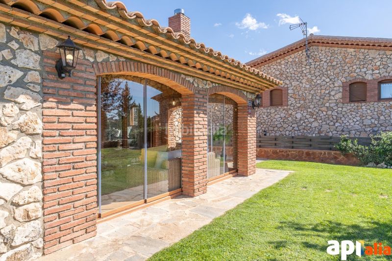 Foto 82c4a4ca-3e6f-4097-bf47-4f7408593e9a. Casa amb aparcament a Prades