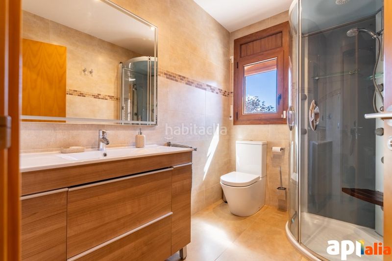 Foto f3c15d2c-61a7-44ab-ad71-3a0ae0609105. Casa amb aparcament a Prades