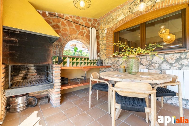 Foto f95ce1eb-cc8e-4dbd-b8f5-578dcc20a710. Casa amb aparcament a Prades