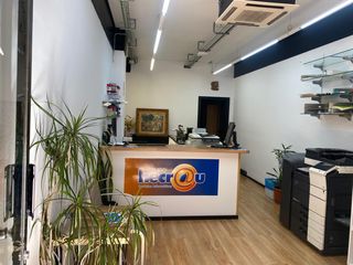 Local Comercial a Avenida REPUBLICA ARGENTINA