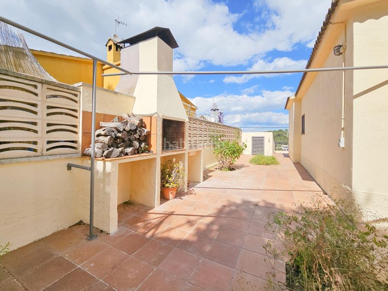 Foto 941fe48d-6325-4474-8953-2ea39d3df9d2. Casa a Canyelles