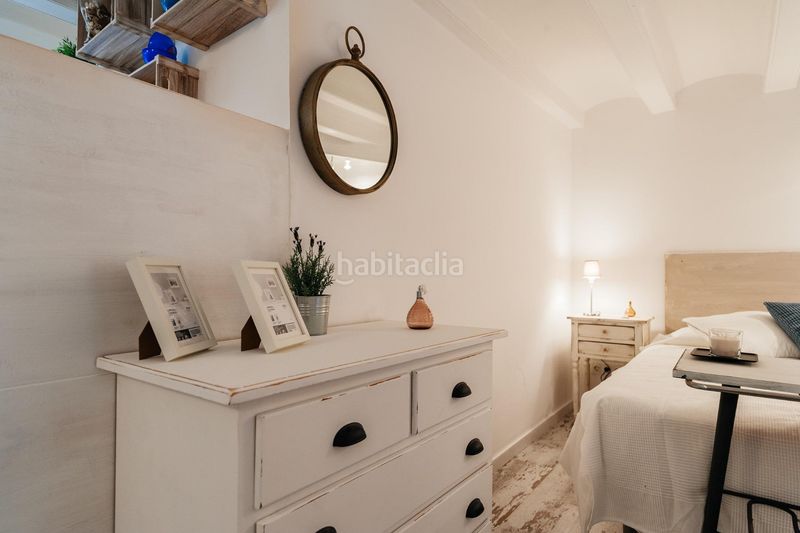 Foto c3b807e2-8912-46ef-8334-6d92ad18e9e3. Estudi a La Nova Esquerra de l´Eixample Barcelona
