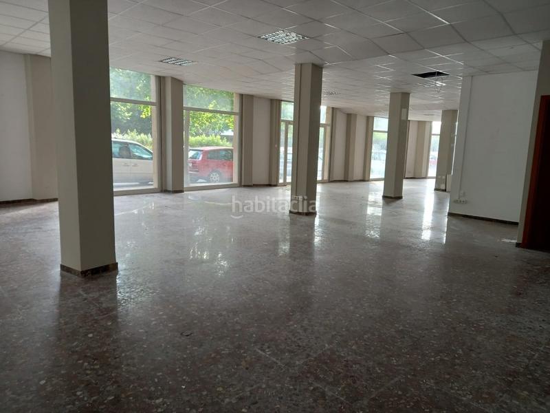 Foto 5e90625f-fa0d-4784-9dad-4ad50dff2990. Location local commercial dans Ponent Reus