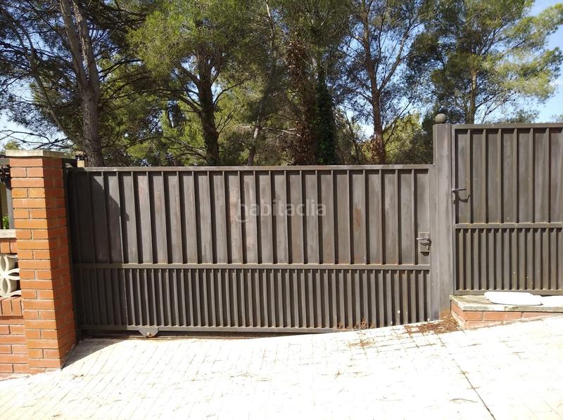 Foto 3e92c166-1623-4a91-a2e9-961d75a7146c. Terreno residenziale in Almoster