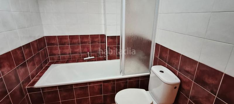 Foto f1eb7a88-4aec-4b0a-b454-d9c0c10cc8e2. Doppelhaus mit parking in Riudoms