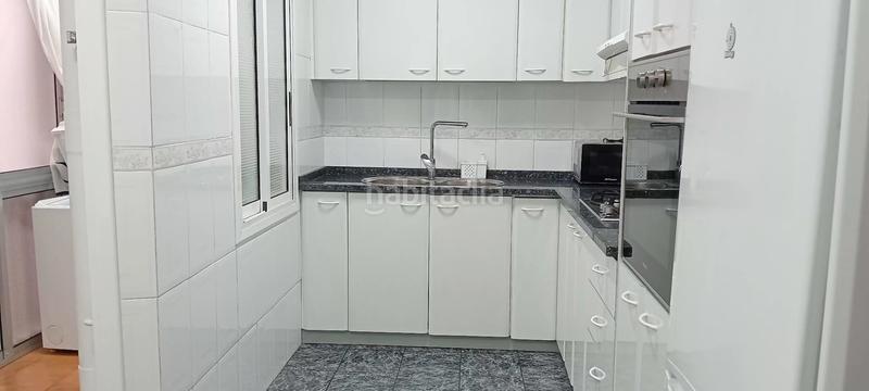 Foto 45c2931b-fd80-4000-b4b4-95f54f190d86. Piso amplio piso con mucha luz natural en Centre Reus