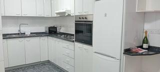 Pis a Centre. Amplio piso con mucha luz natural