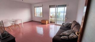 Pis  Carrer del lle. Con vistas al puerto