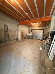 Business premise  Carrer de sant mag�. Almac�n con terreno