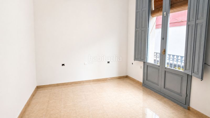Foto fd60574f-d67c-47d1-a93b-ad6d2737d859. Casa aparellada amb calefacció a Centre Reus