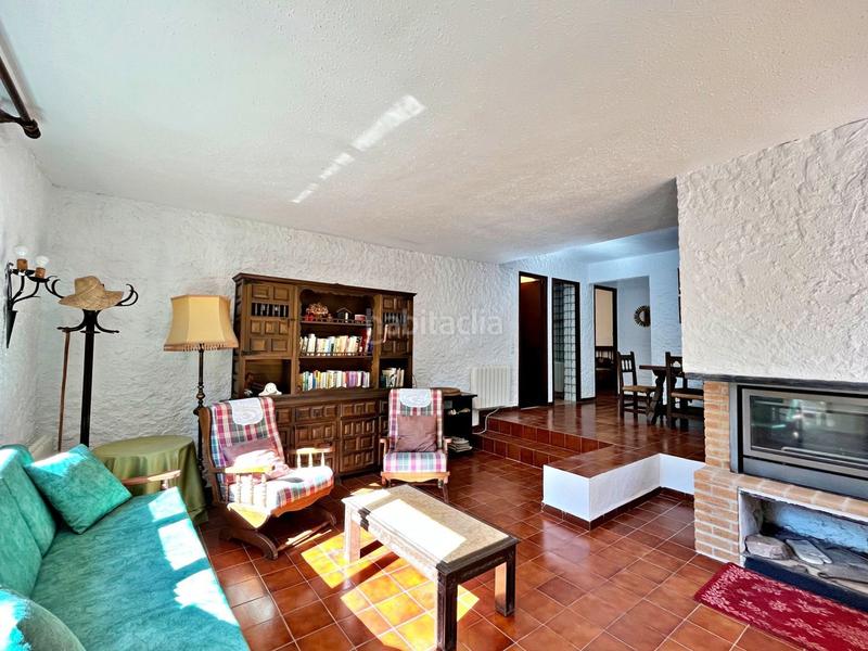 Foto ff86058d-d35b-4bff-ac06-f97bcc426556. Chalet en Roquetes