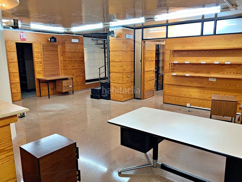 Foto 87157320-9568-47ad-93bb-c63699351083. Local comercial a Centre Tortosa