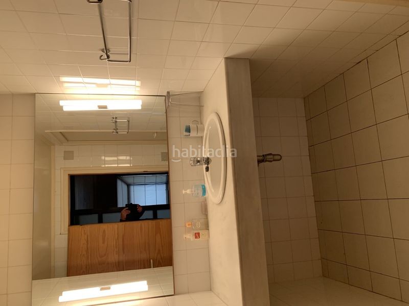 Foto 8f21a4a8-7d6b-4f8e-becd-9a080ba23003. Local comercial a Centre Tortosa