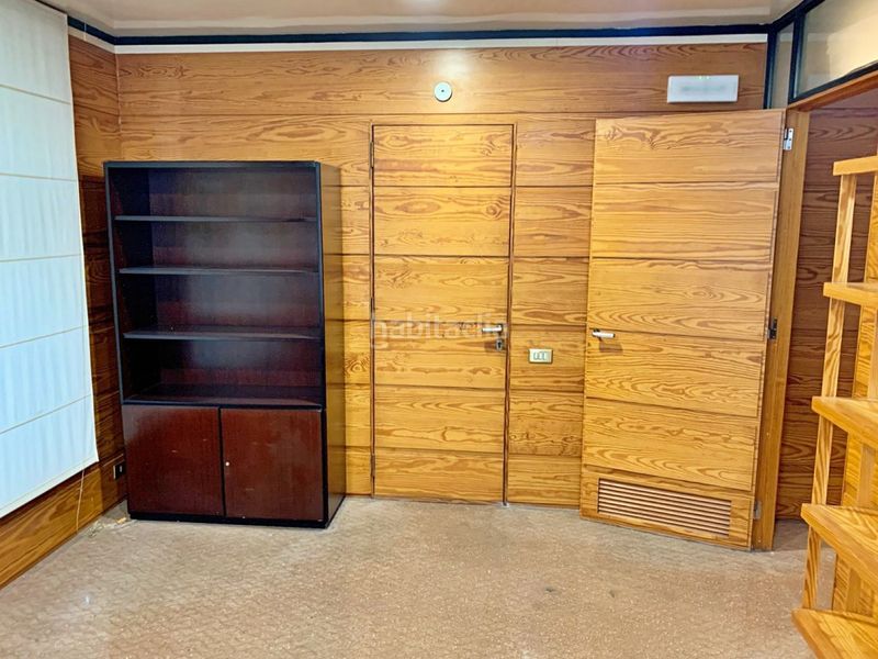Foto bcd76ff4-5a39-4145-b0fd-899b9fd9b94e. Local comercial a Centre Tortosa