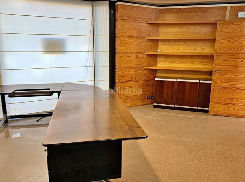 Foto bd9504b1-b9f1-41b9-8409-48b9fe6a42e1. Local comercial a Centre Tortosa