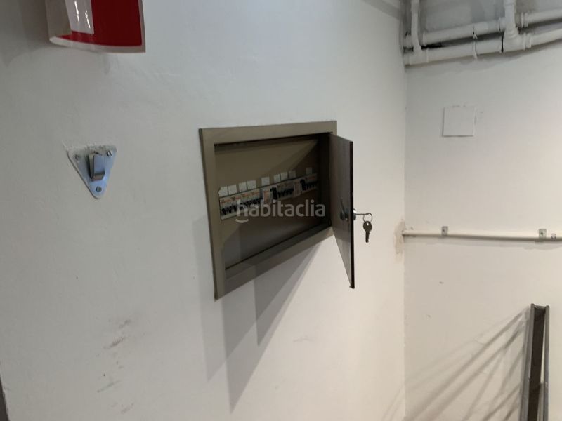 Foto e4ede1e4-4725-4ddd-860b-beabc2902b6b. Local comercial a Centre Tortosa
