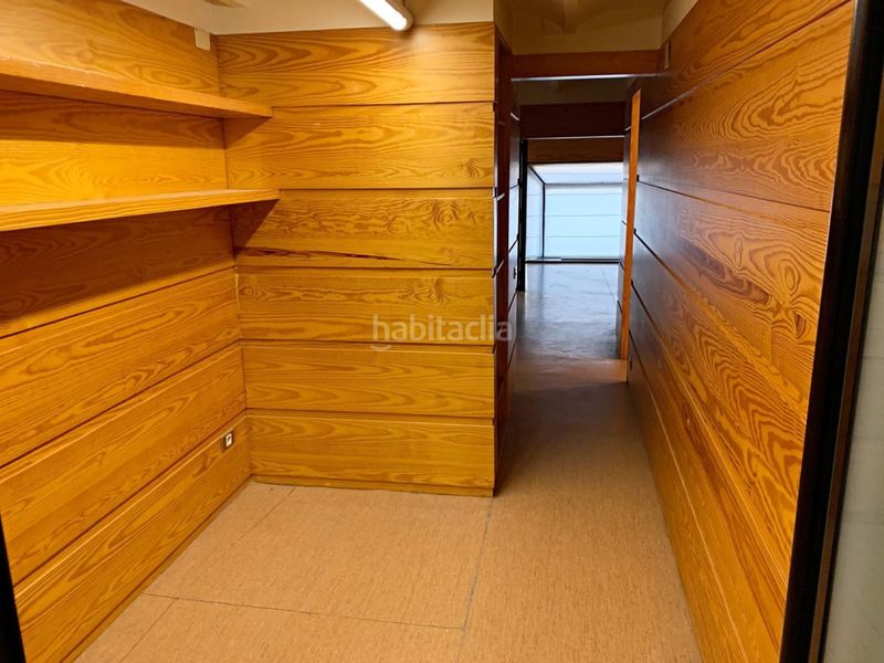 Foto eebc661f-b9b1-447e-811b-714ff498784a. Local comercial a Centre Tortosa