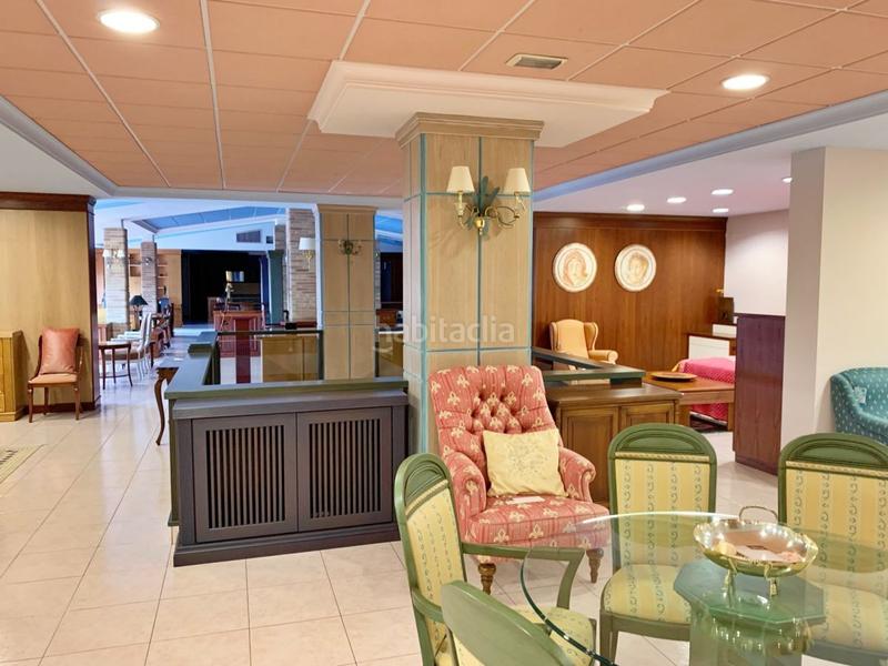 Foto 172ddac6-2f1f-4dde-a8ce-7d9431e05459. Lloguer local comercial a Santa Bàrbara