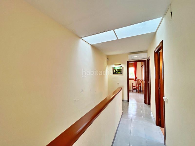 Foto 0f43cc89-a92f-438f-a70c-57074816c0f2. Chalet adosado a 30 metros del mar con piscina y amplios espacios exteriores en La Ràpita