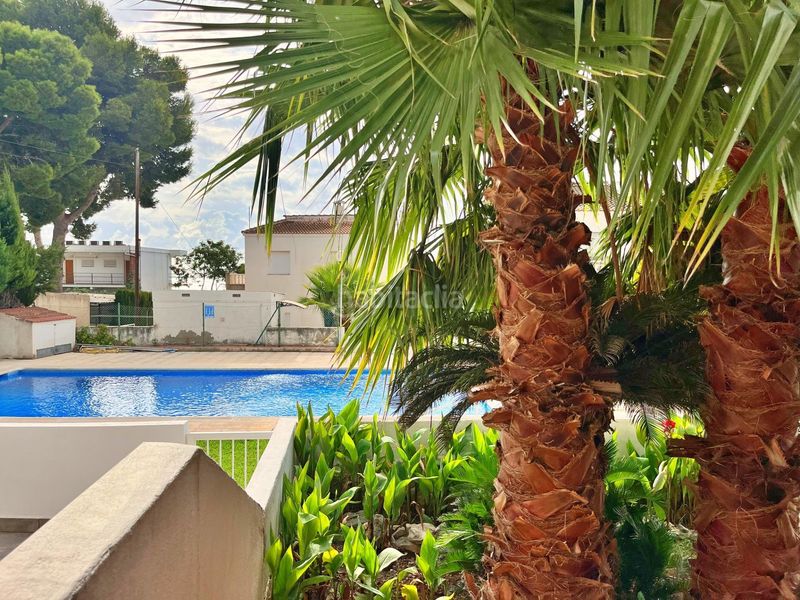 Foto 43ca500a-00d1-4510-a8bc-c524b9f3c57c. Chalet adosado a 30 metros del mar con piscina y amplios espacios exteriores en La Ràpita