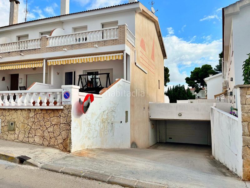 Foto 59e66913-a8d7-4a49-a72c-8181cd1155bc. Chalet adosado a 30 metros del mar con piscina y amplios espacios exteriores en La Ràpita