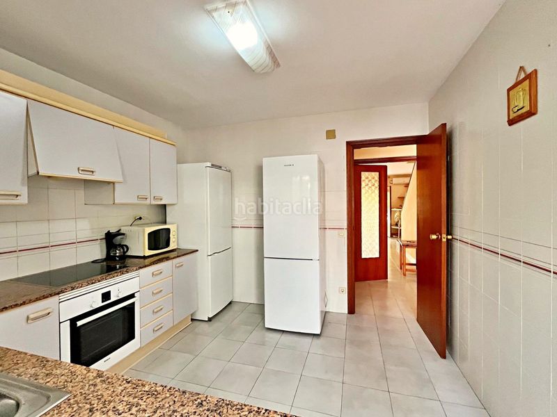Foto 73418e4f-0949-40ca-a172-07cd7b547336. Chalet adosado a 30 metros del mar con piscina y amplios espacios exteriores en La Ràpita