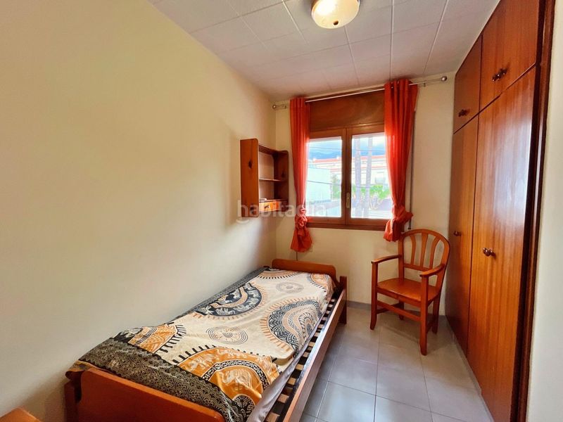 Foto cd468796-4bca-47fc-8a6d-68aac56c5e58. Chalet adosado a 30 metros del mar con piscina y amplios espacios exteriores en La Ràpita