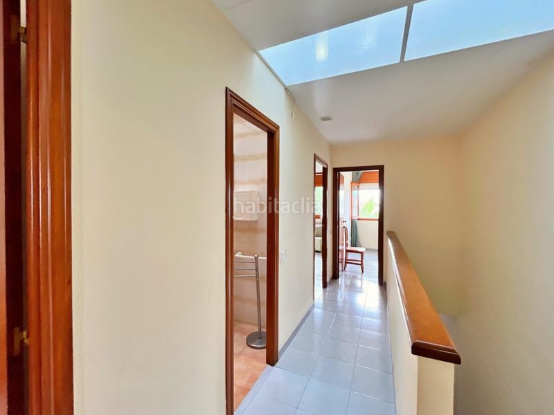 Foto ed22389e-e87d-429a-a9eb-4e93e4bd807c. Chalet adosado a 30 metros del mar con piscina y amplios espacios exteriores en La Ràpita