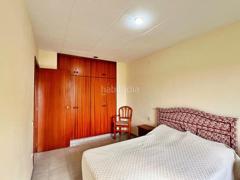 Foto f76d7529-ada2-4e00-98bc-72741891bf1c. Chalet adosado a 30 metros del mar con piscina y amplios espacios exteriores en La Ràpita