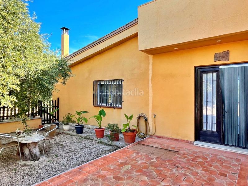 Foto 36fc4afa-ac86-40b3-a788-010a46eb7555. Chalet en Camarles