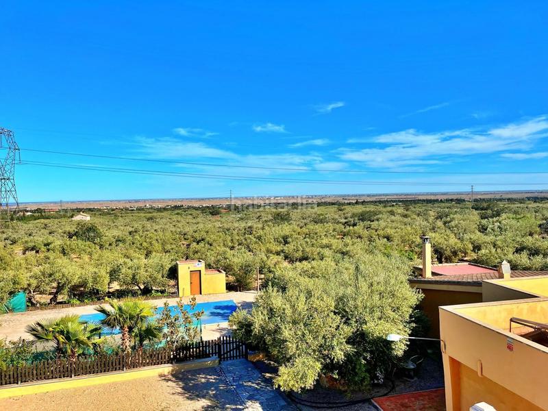 Foto 7743cf6b-b988-4eb4-ad39-dd19672322e9. Chalet en Camarles