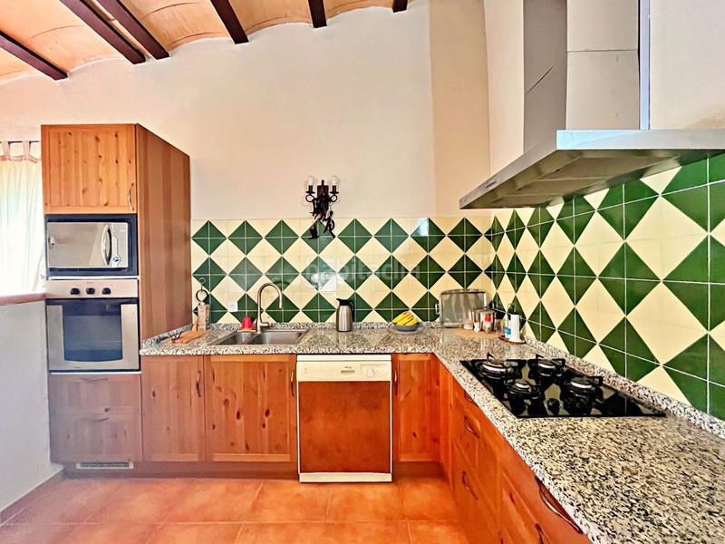 Foto f007d583-4fc5-4243-b0f8-8944a4fa07e5. Chalet en Camarles