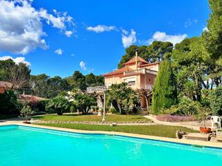 Xalet a Centre. Preciosa propiedad en la prestigiosa zona de la simpàtica