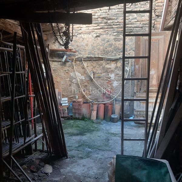 Foto f6fed14b-6afa-4f7f-ae2a-83403cefbb13. Local comercial a Tivenys