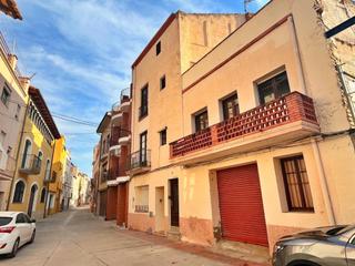 Haus in Xerta. Amplia casa de más de 350 m en venta en xerta con vivienda indep