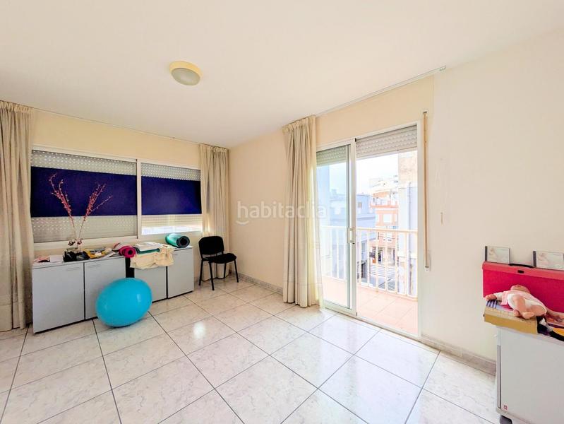 Foto 1d9c6f25-6b5b-4cf1-beb0-cebd38a19b9f. Edificio in Centre La Ràpita