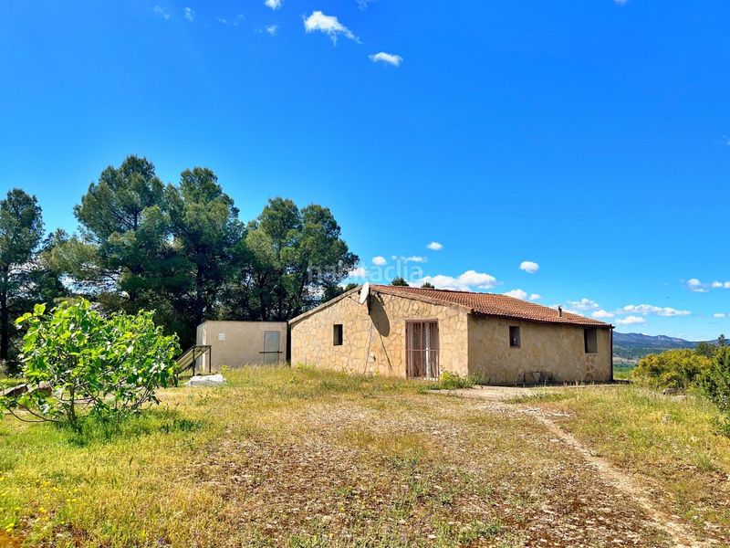 Foto 289ed81c-5563-4394-83b7-1b84a277fcba. Xalet a Flix