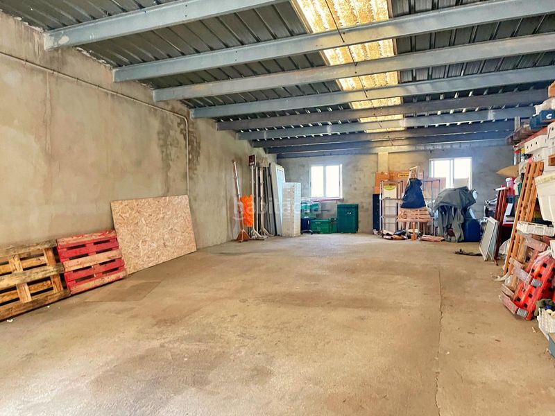 Foto 591211b4-16d3-434f-a78d-55928c7f5566. Aparcament cotxe a Urbanitzacions Tortosa