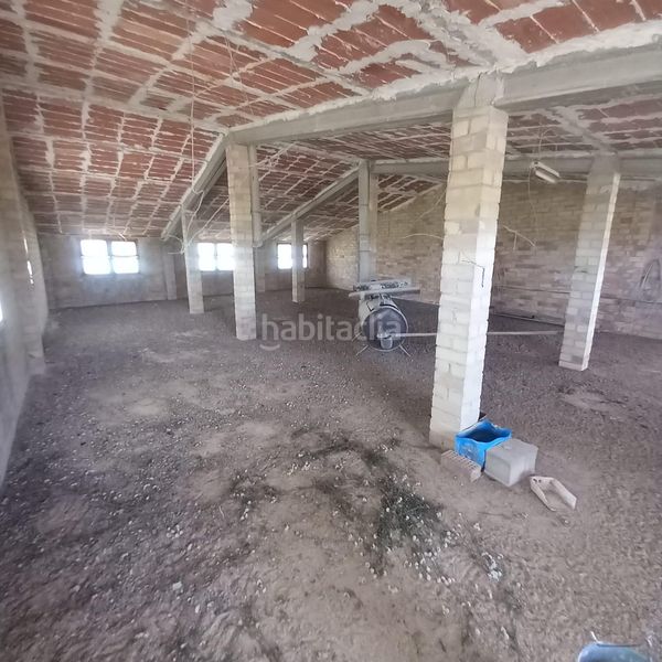 Foto cc8d1663-3fbe-4de6-a7ba-2ac145900d15. Edifici a Bítem Tortosa