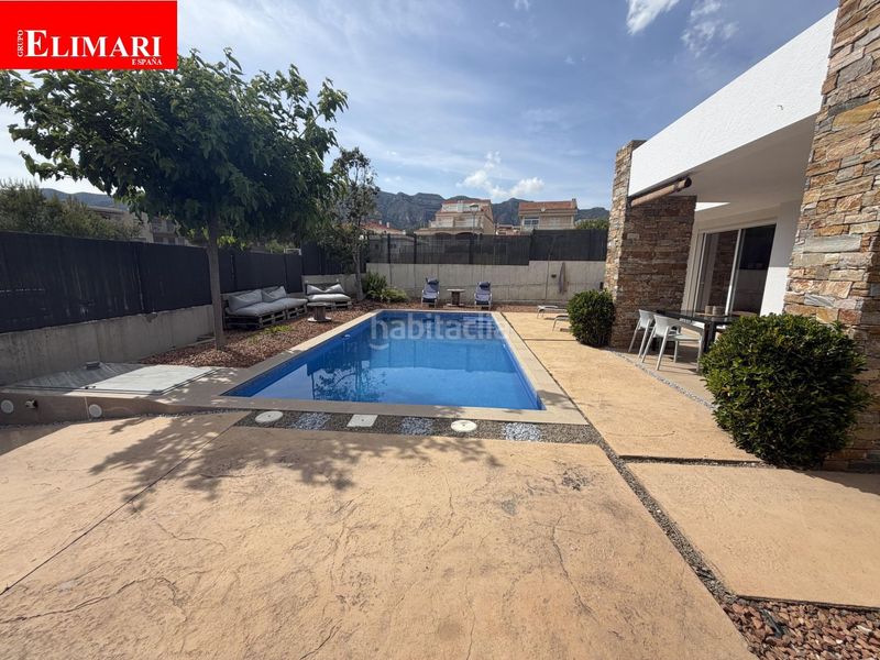 Foto e531d95d-db5c-4c48-8be0-3f00f2ab845f. Xalet amb piscina a Alcanar