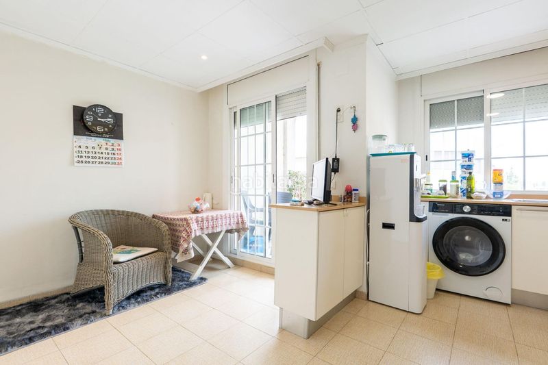 Foto 2adc7ace-7671-4633-90f2-d67238f8a9b9. Casa amb aparcament a Deltebre