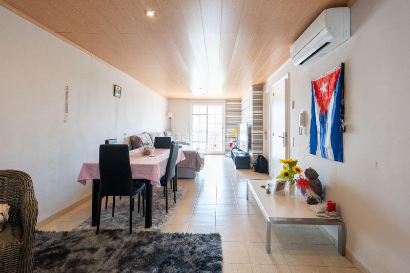 Foto 656f955d-bf82-439f-955c-50a491c6c11a. Casa amb aparcament a Deltebre