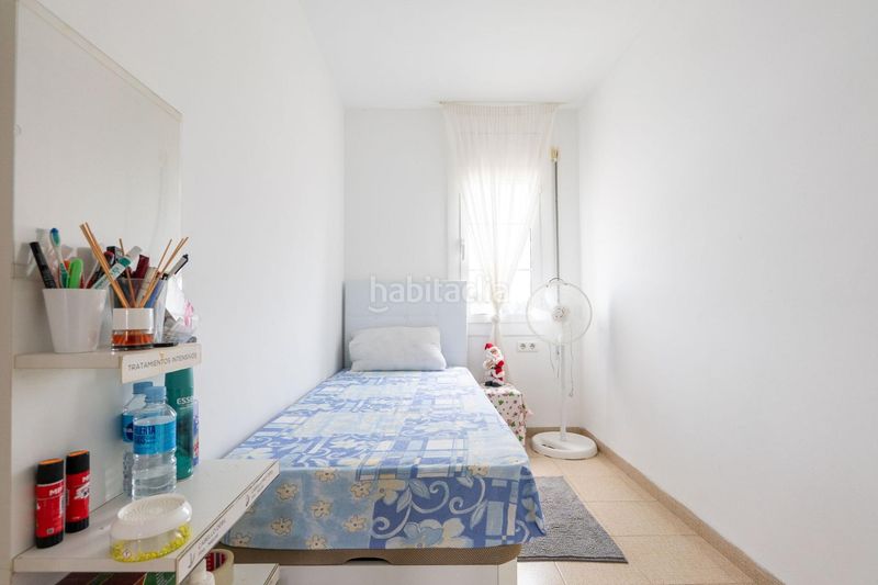 Foto acb1ed5a-3d84-4652-93bd-a1c67cac41da. Casa amb aparcament a Deltebre