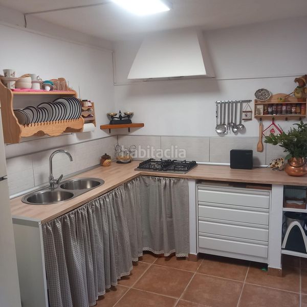 Foto c351fa39-df5d-481b-b814-8e1de6b43095. Casa a Urbanitzacions Tortosa