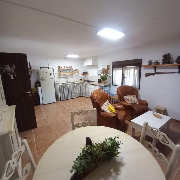 Foto c4be7ca2-282c-4fcb-9415-e2a5cbae79bf. Casa a Urbanitzacions Tortosa