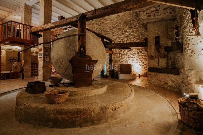 Foto ccb41ea4-f833-43b9-8c05-4c780d475a40. Edifici a Masdenverge