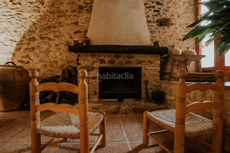 Foto e1948397-9108-41b0-a14c-37c62da7a04f. Edifici a Masdenverge